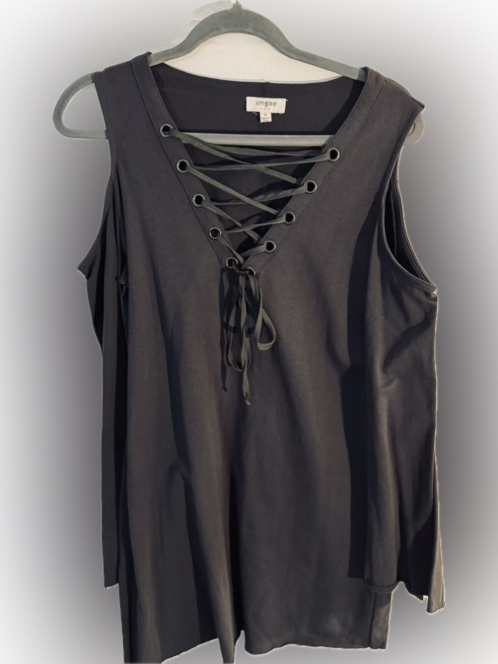 UMGEE Black Lace-Up Cold Shoulder Tunic | Cotton Blend | Size M